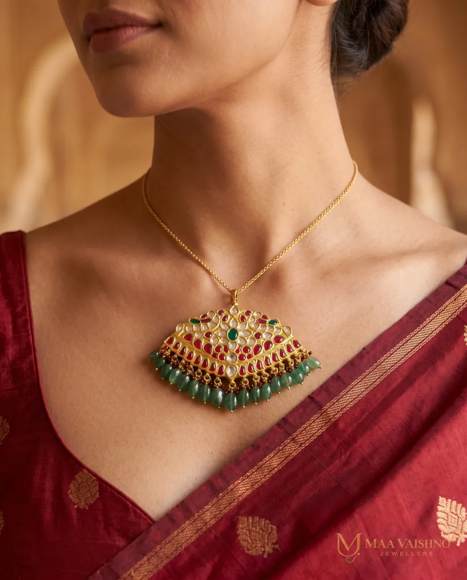 22kt Gold Polki Mango Pendant — product photograph